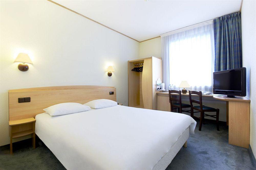 Campanile Warszawa Centrum Room photo